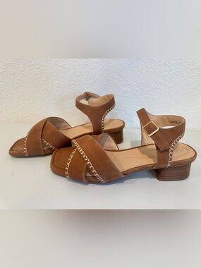 NEW Clarks Women's Serina 35 Cross Heeled Strappy Sandal Tan Suede 9.5 Wide